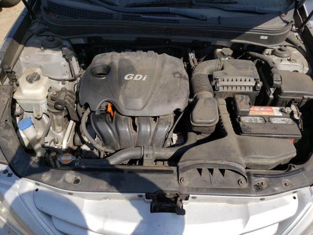 Photo 6 VIN: 5NPEB4AC9BH191486 - HYUNDAI SONATA GLS 