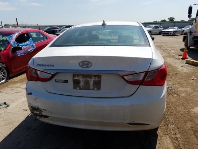 Photo 8 VIN: 5NPEB4AC9BH226012 - HYUNDAI SONATA 