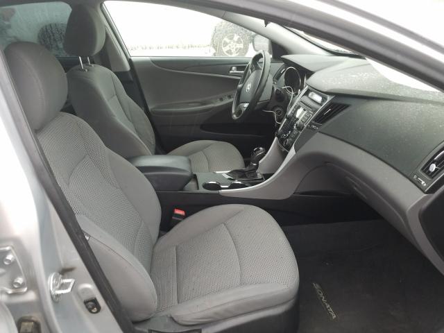 Photo 4 VIN: 5NPEB4AC9BH268521 - HYUNDAI SONATA GLS 