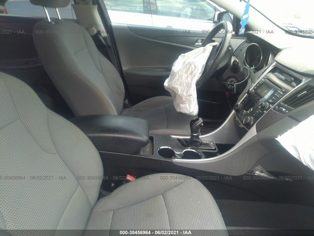 Photo 4 VIN: 5NPEB4AC9CH311238 - HYUNDAI SONATA 