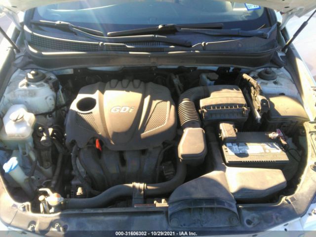 Photo 9 VIN: 5NPEB4AC9CH319291 - HYUNDAI SONATA 