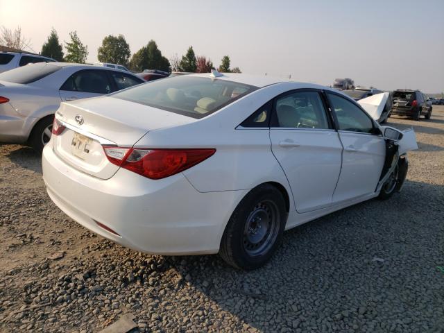 Photo 3 VIN: 5NPEB4AC9CH321235 - HYUNDAI SONATA GLS 