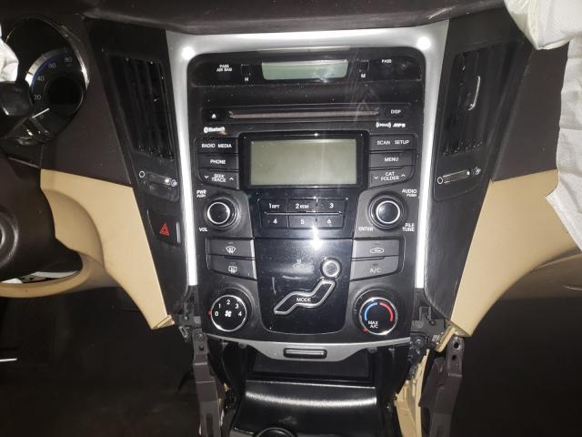 Photo 8 VIN: 5NPEB4AC9CH325592 - HYUNDAI SONATA GLS 