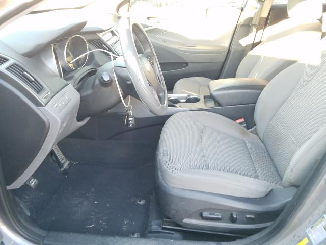 Photo 4 VIN: 5NPEB4AC9CH333868 - HYUNDAI SONATA GLS 