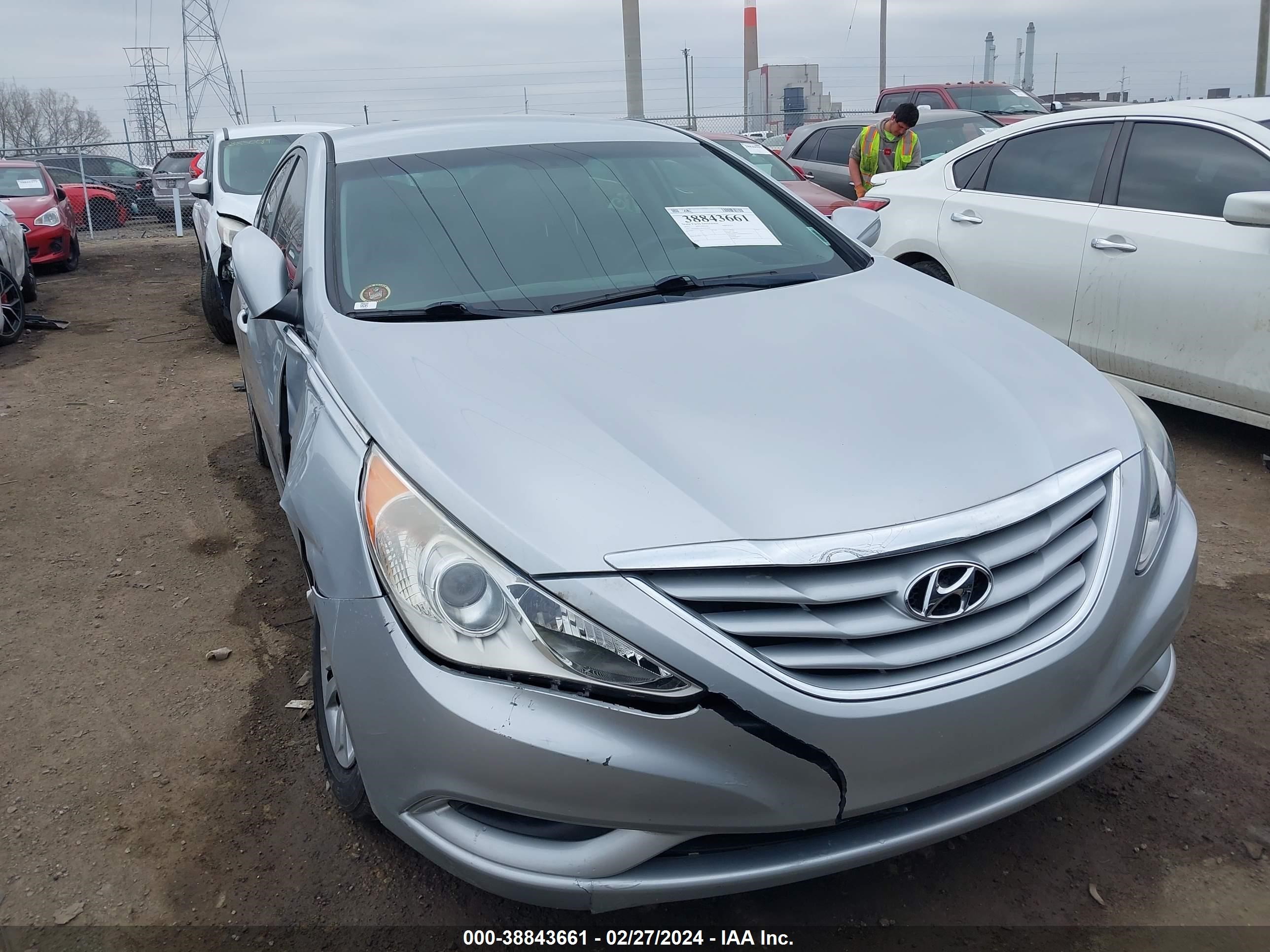 Photo 11 VIN: 5NPEB4AC9CH343204 - HYUNDAI SONATA 