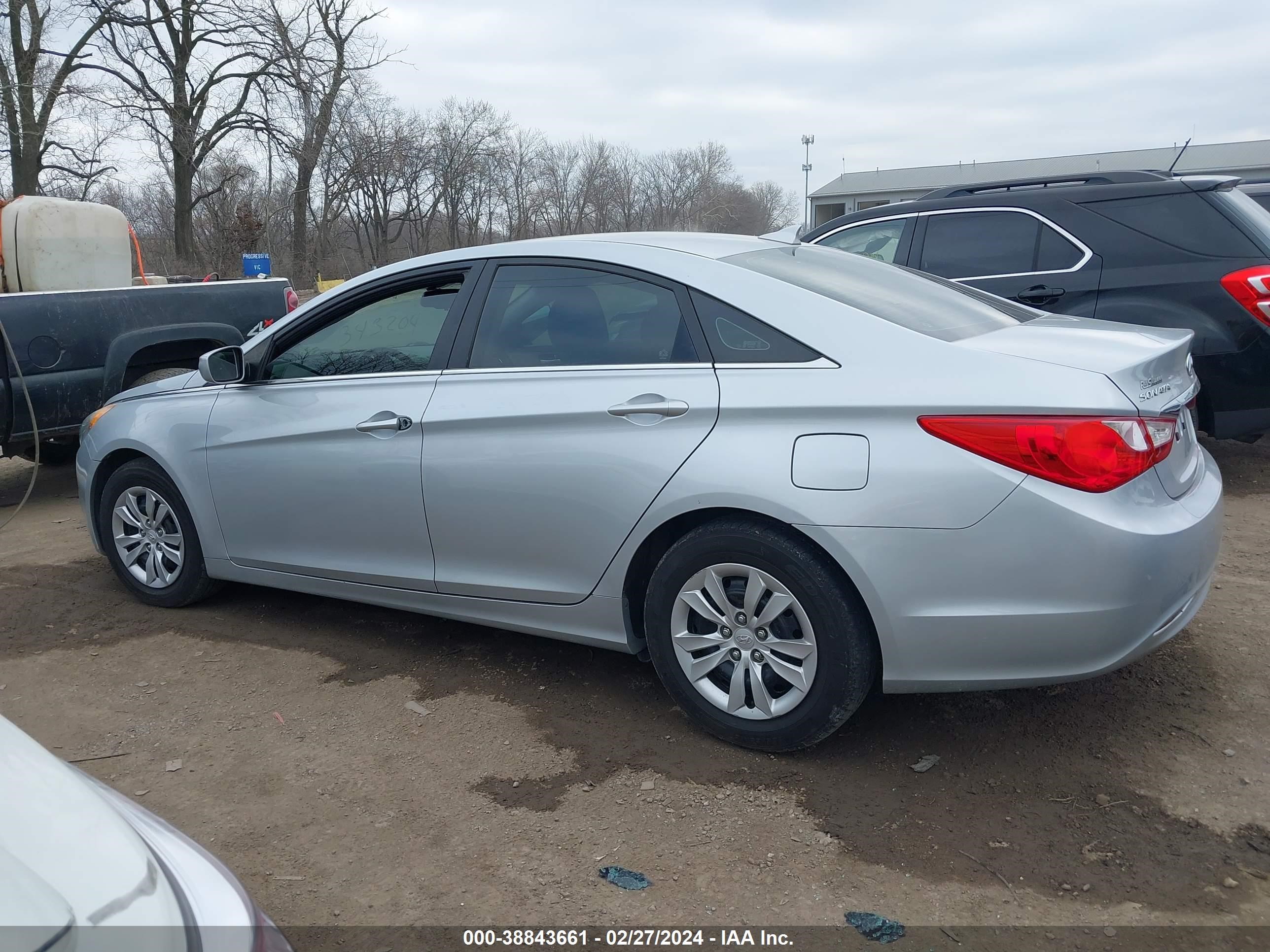 Photo 13 VIN: 5NPEB4AC9CH343204 - HYUNDAI SONATA 