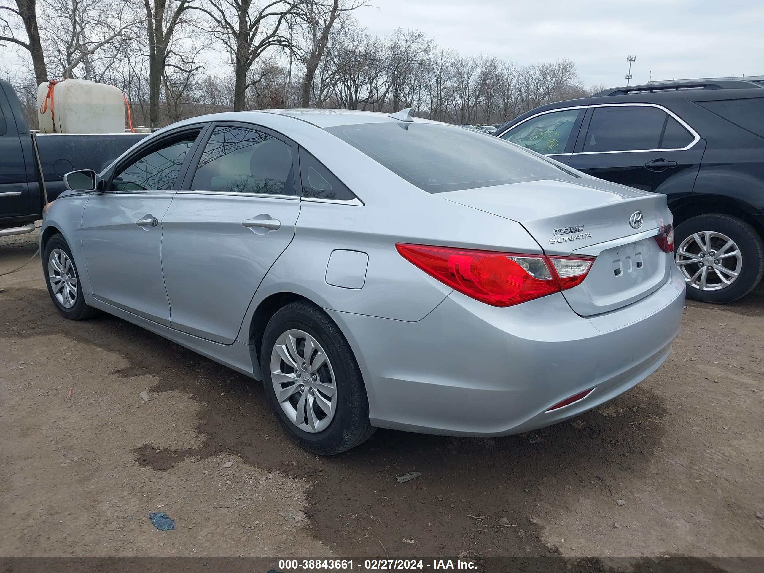 Photo 2 VIN: 5NPEB4AC9CH343204 - HYUNDAI SONATA 