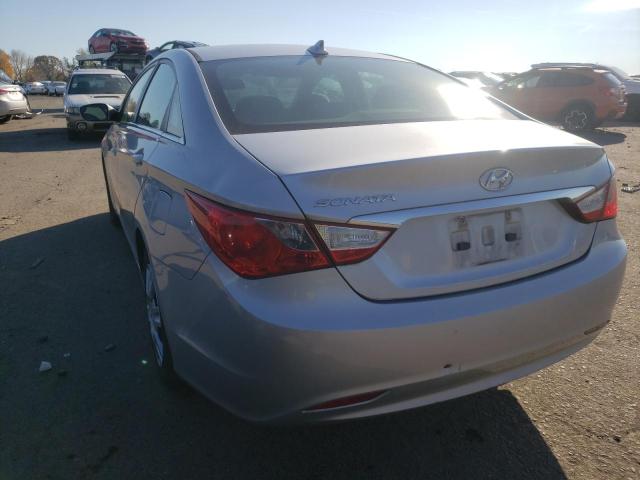 Photo 2 VIN: 5NPEB4AC9CH348144 - HYUNDAI SONATA GLS 