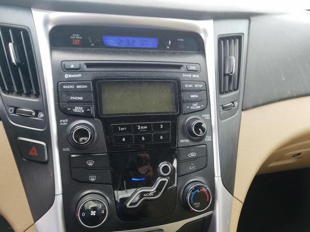 Photo 8 VIN: 5NPEB4AC9CH355207 - HYUNDAI SONATA GLS 