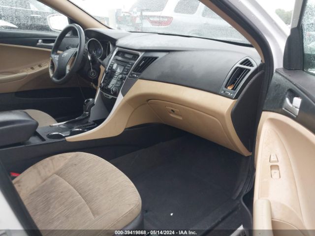 Photo 4 VIN: 5NPEB4AC9CH360410 - HYUNDAI SONATA 