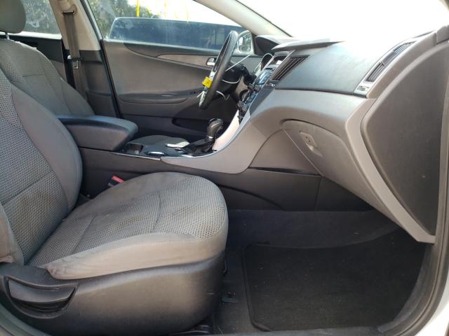 Photo 4 VIN: 5NPEB4AC9CH360598 - HYUNDAI SONATA GLS 