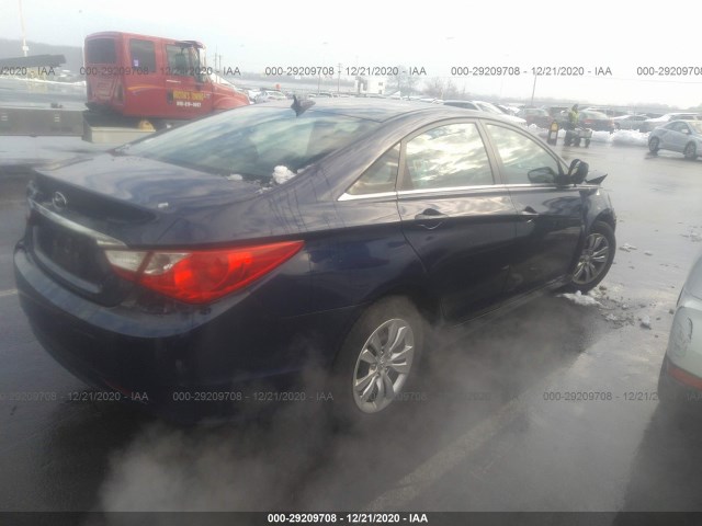 Photo 3 VIN: 5NPEB4AC9CH368491 - HYUNDAI SONATA 