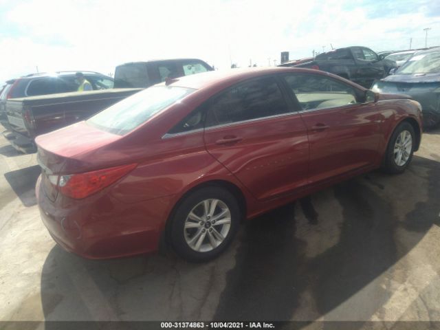 Photo 3 VIN: 5NPEB4AC9CH390748 - HYUNDAI SONATA 