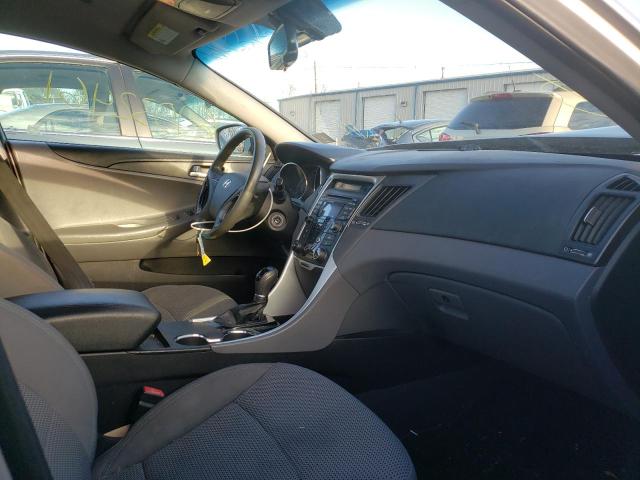 Photo 4 VIN: 5NPEB4AC9CH395853 - HYUNDAI SONATA GLS 