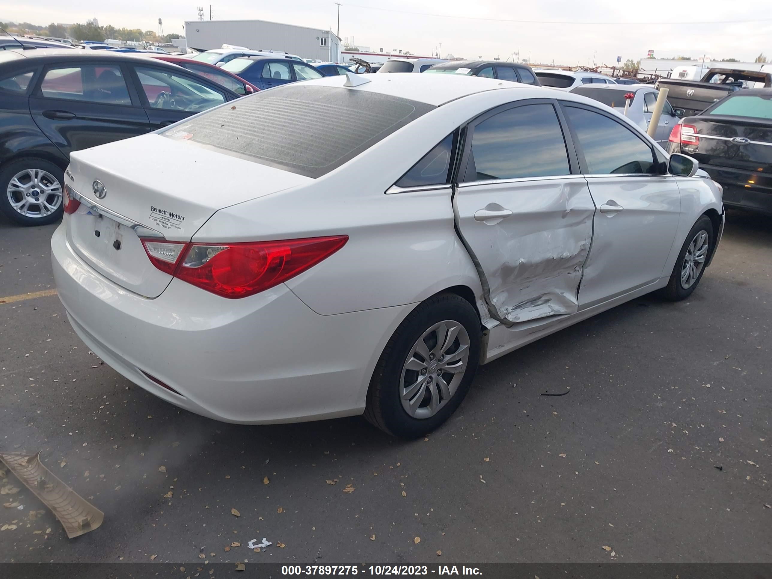 Photo 3 VIN: 5NPEB4AC9CH400047 - HYUNDAI SONATA 