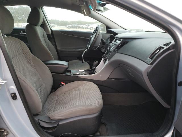 Photo 4 VIN: 5NPEB4AC9CH400565 - HYUNDAI SONATA GLS 