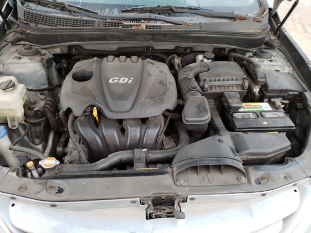 Photo 6 VIN: 5NPEB4AC9CH400565 - HYUNDAI SONATA GLS 