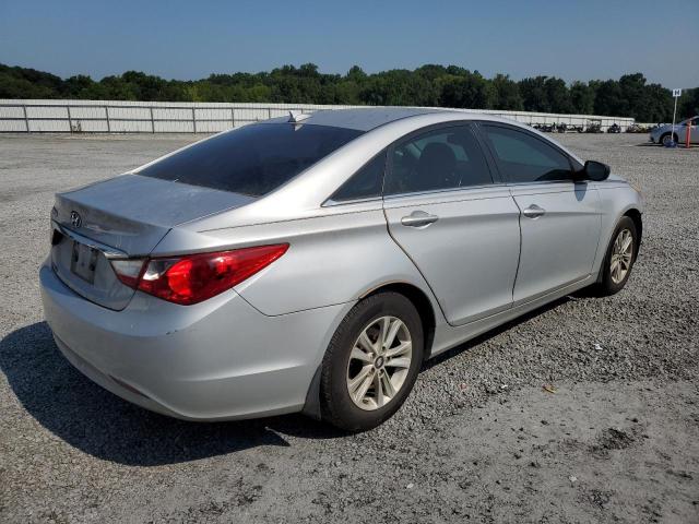 Photo 2 VIN: 5NPEB4AC9CH403787 - HYUNDAI SONATA GLS 