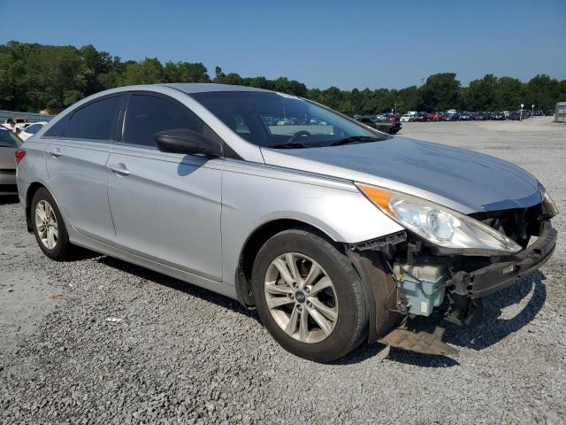 Photo 3 VIN: 5NPEB4AC9CH403787 - HYUNDAI SONATA GLS 