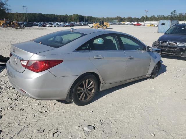 Photo 2 VIN: 5NPEB4AC9CH450012 - HYUNDAI SONATA GLS 