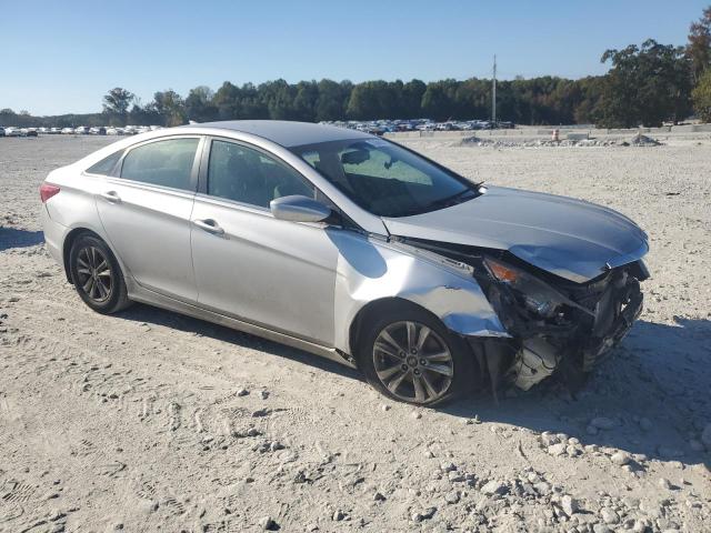 Photo 3 VIN: 5NPEB4AC9CH450012 - HYUNDAI SONATA GLS 