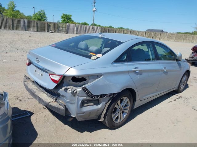 Photo 3 VIN: 5NPEB4AC9CH452648 - HYUNDAI SONATA 