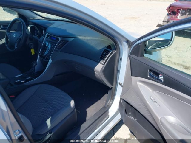 Photo 4 VIN: 5NPEB4AC9CH452648 - HYUNDAI SONATA 