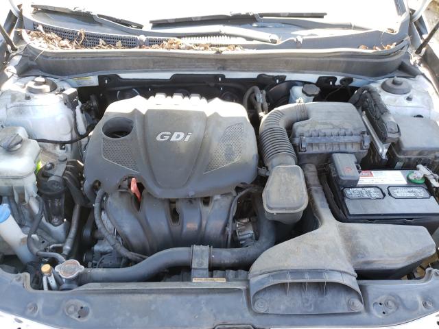 Photo 6 VIN: 5NPEB4AC9CH484225 - HYUNDAI SONATA GLS 