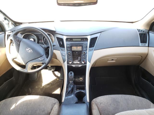 Photo 8 VIN: 5NPEB4AC9CH484225 - HYUNDAI SONATA GLS 