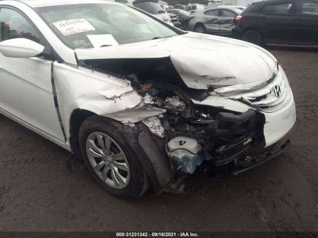 Photo 5 VIN: 5NPEB4AC9CH499906 - HYUNDAI SONATA 