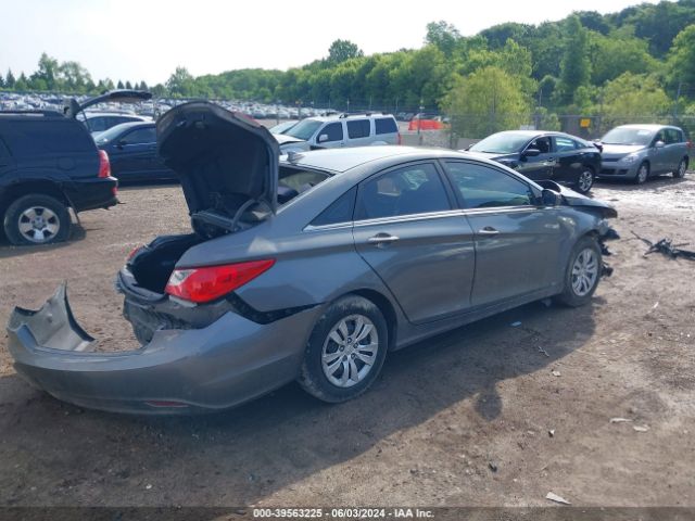 Photo 3 VIN: 5NPEB4AC9DH505706 - HYUNDAI SONATA 