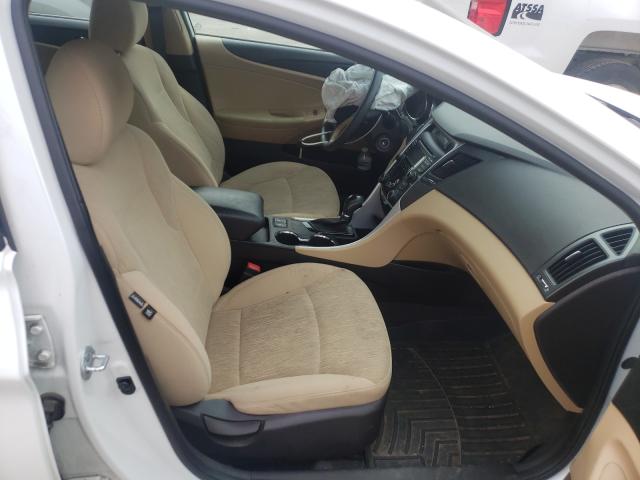 Photo 4 VIN: 5NPEB4AC9DH506256 - HYUNDAI SONATA GLS 