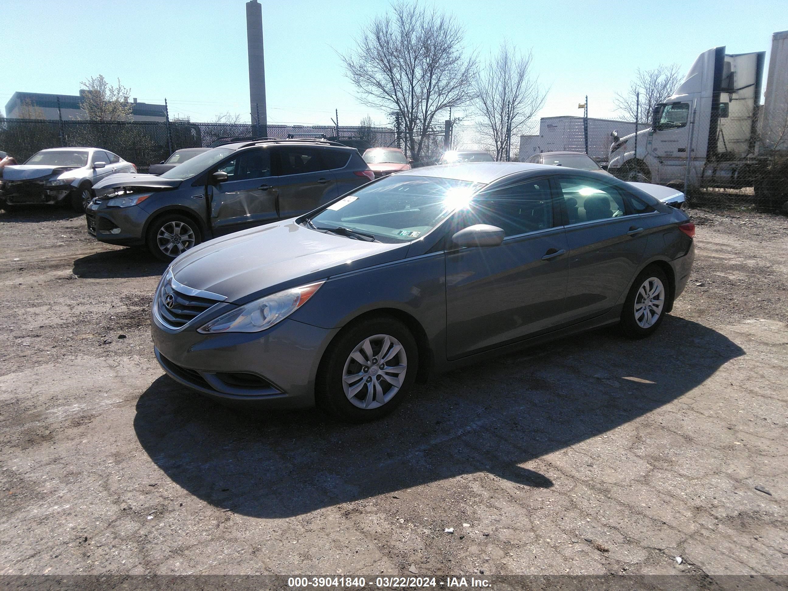 Photo 1 VIN: 5NPEB4AC9DH520528 - HYUNDAI SONATA 