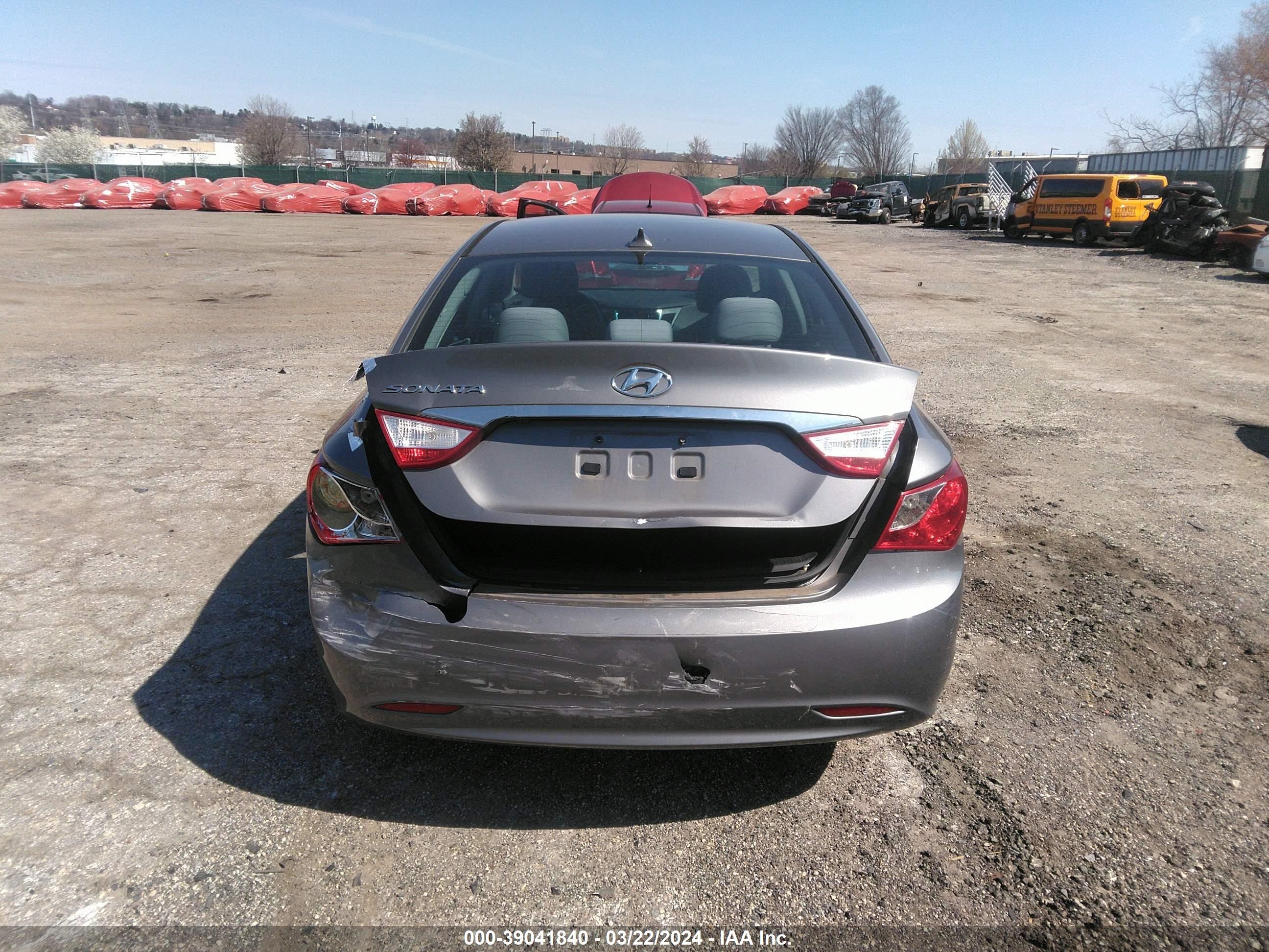 Photo 15 VIN: 5NPEB4AC9DH520528 - HYUNDAI SONATA 