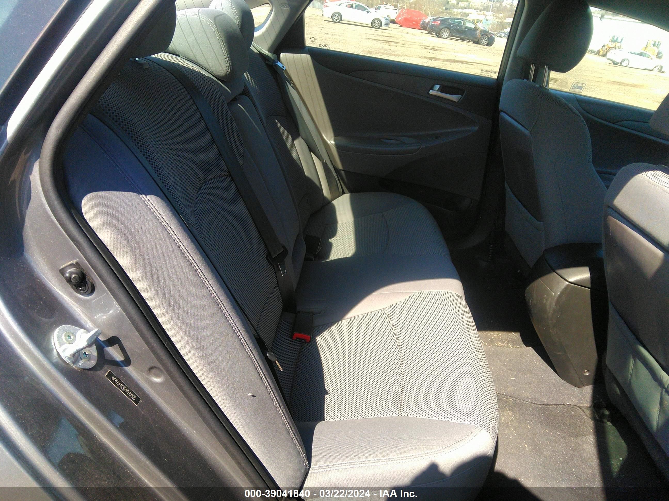 Photo 7 VIN: 5NPEB4AC9DH520528 - HYUNDAI SONATA 