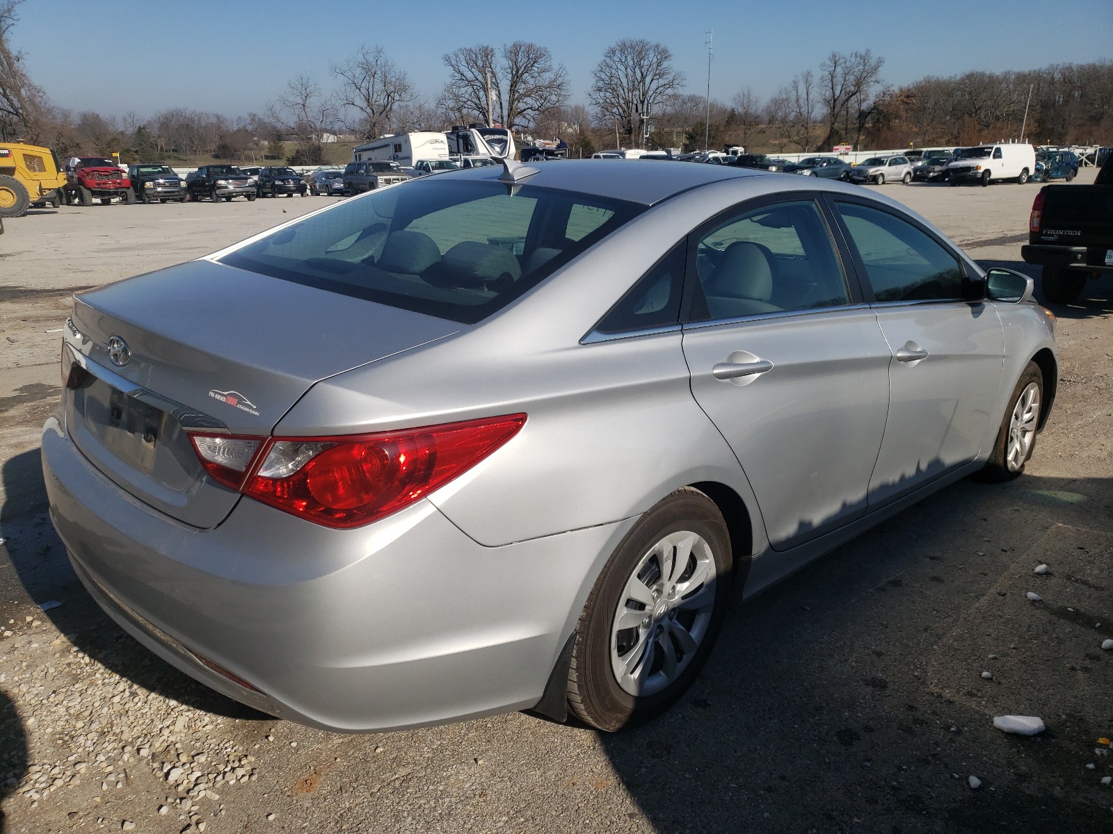 Photo 3 VIN: 5NPEB4AC9DH526913 - HYUNDAI SONATA GLS 