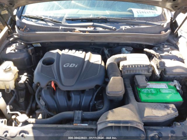 Photo 9 VIN: 5NPEB4AC9DH553321 - HYUNDAI SONATA 