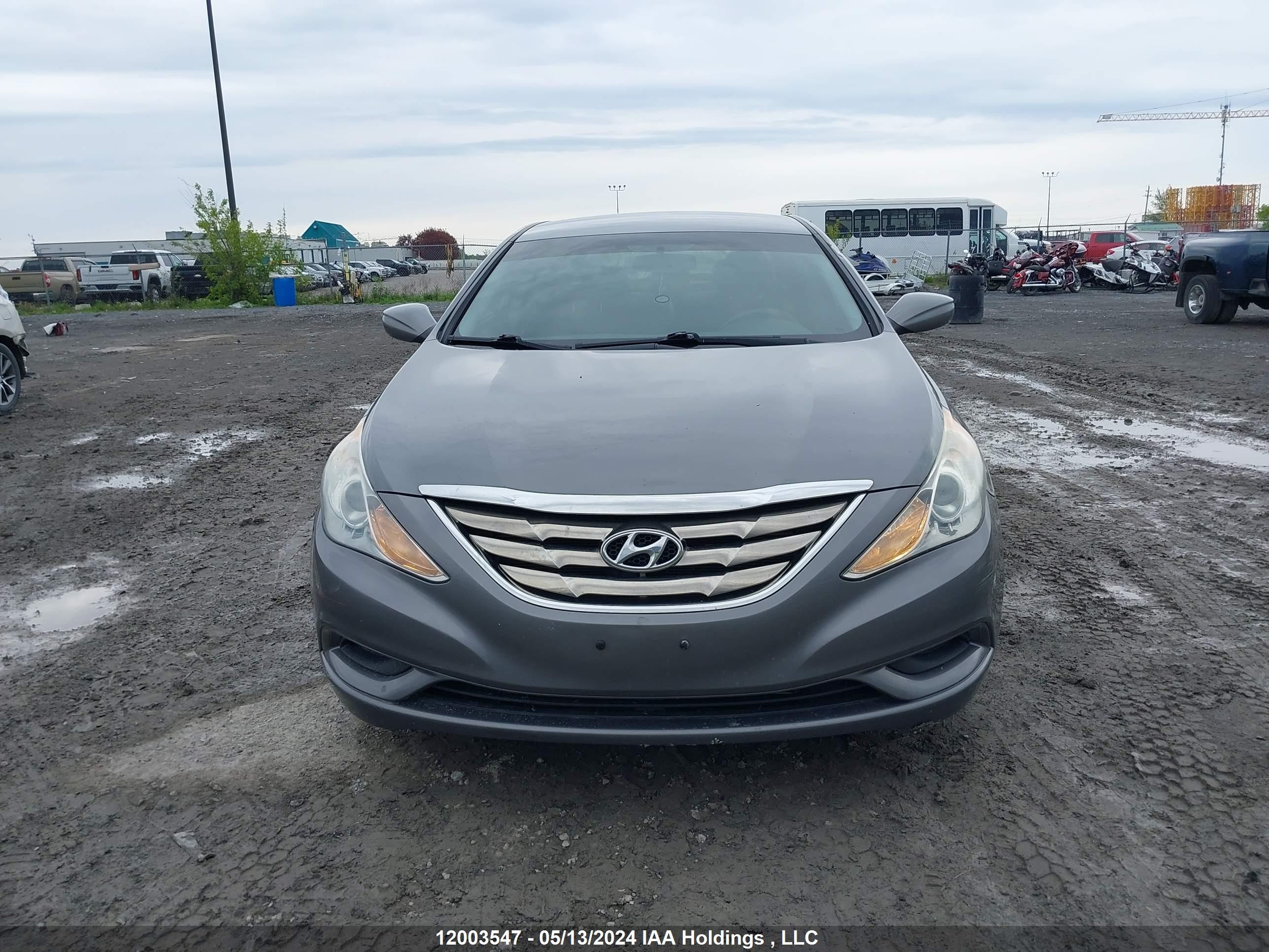 Photo 11 VIN: 5NPEB4AC9DH559023 - HYUNDAI SONATA 