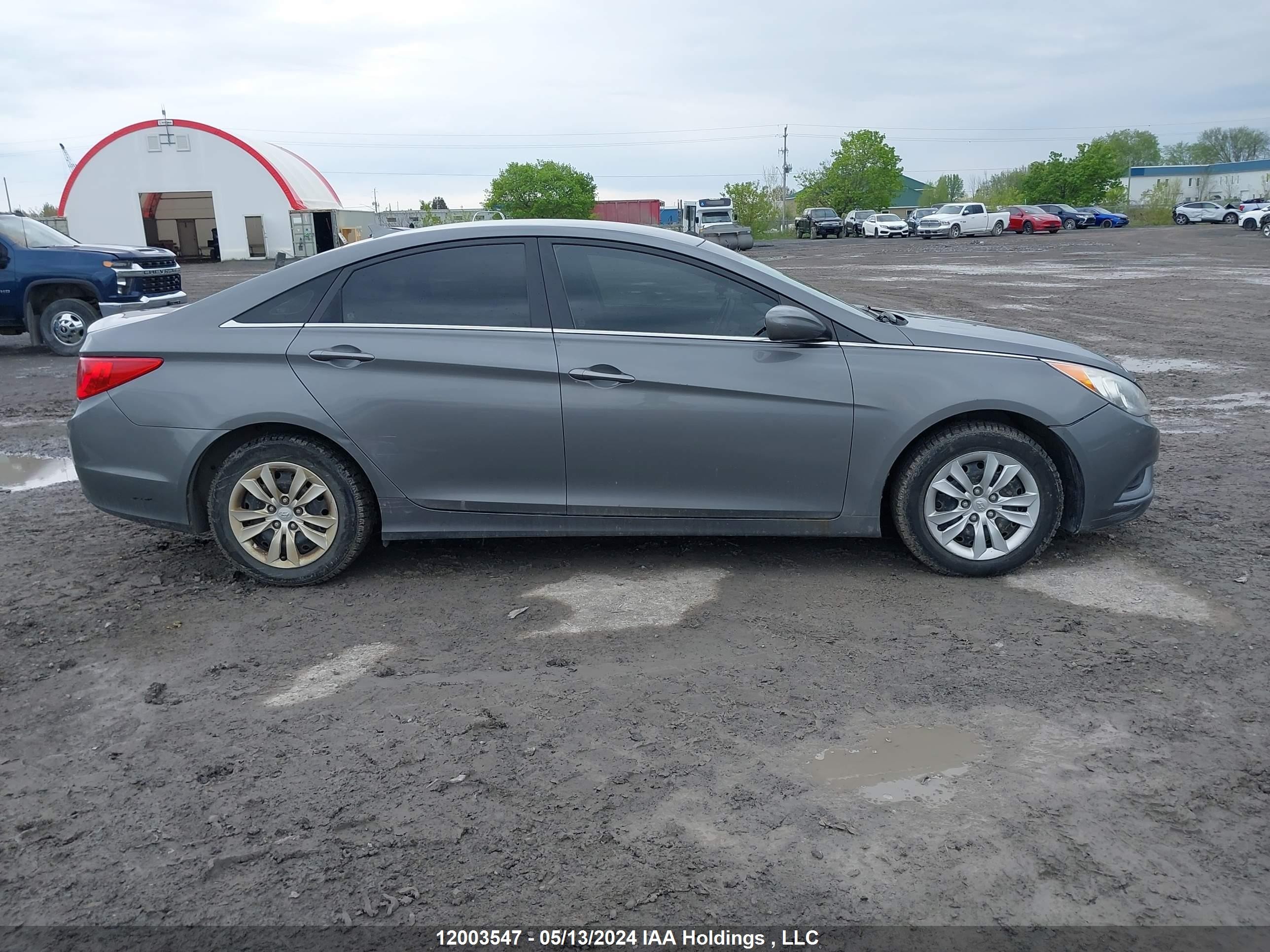 Photo 12 VIN: 5NPEB4AC9DH559023 - HYUNDAI SONATA 