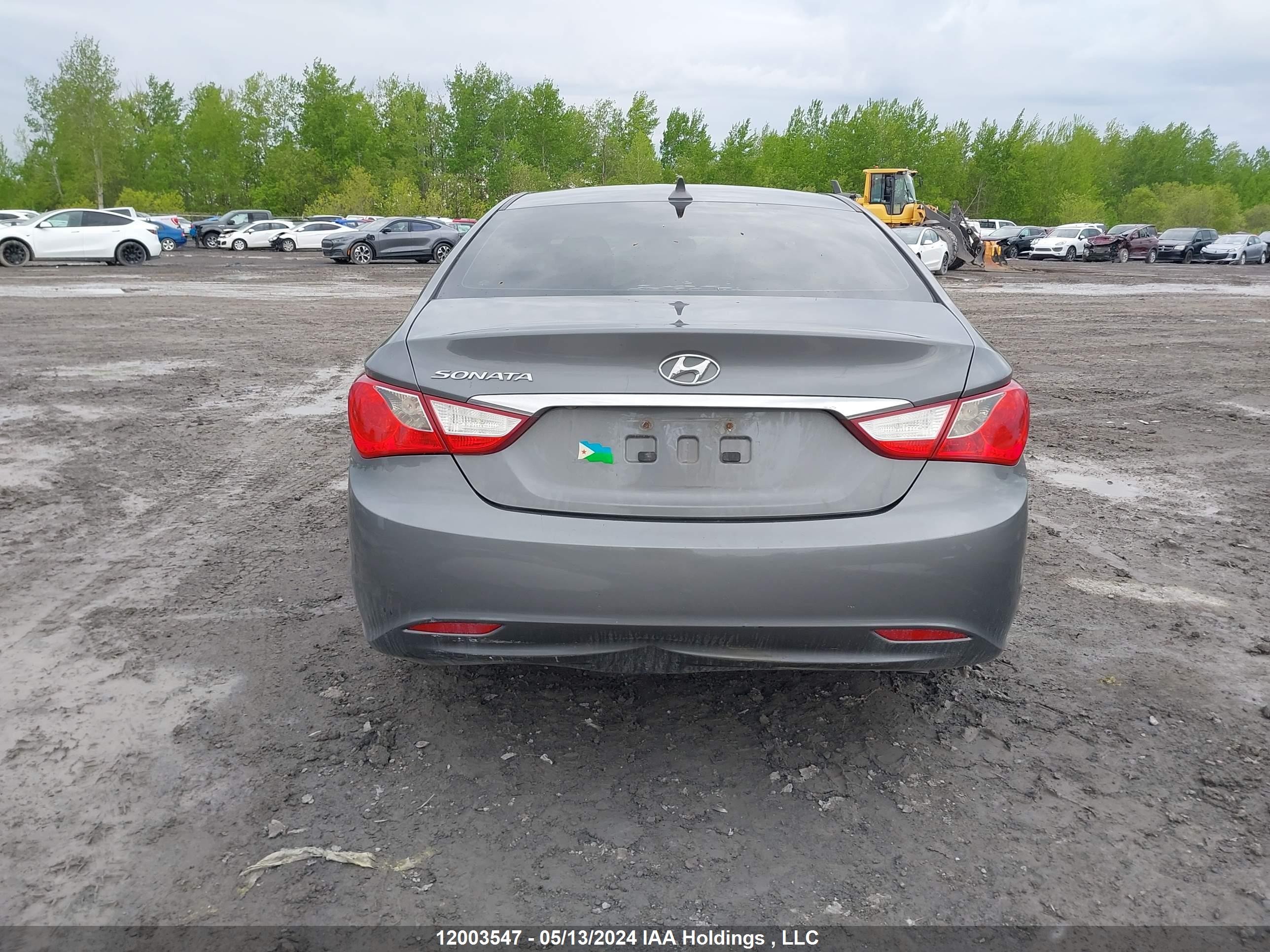 Photo 15 VIN: 5NPEB4AC9DH559023 - HYUNDAI SONATA 