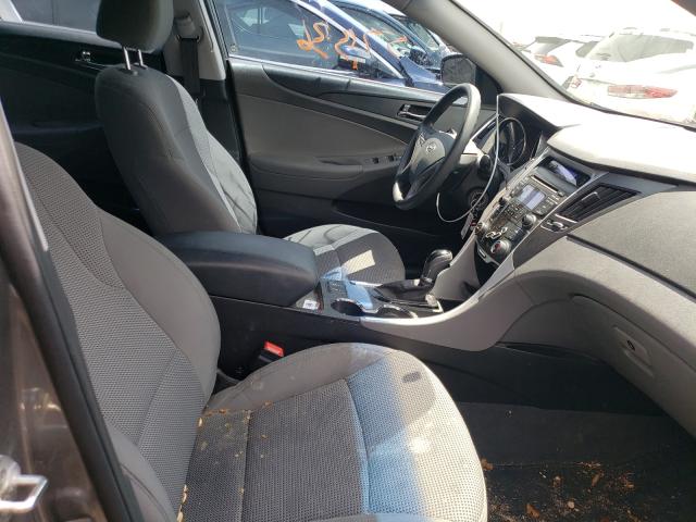 Photo 4 VIN: 5NPEB4AC9DH607619 - HYUNDAI SONATA GLS 