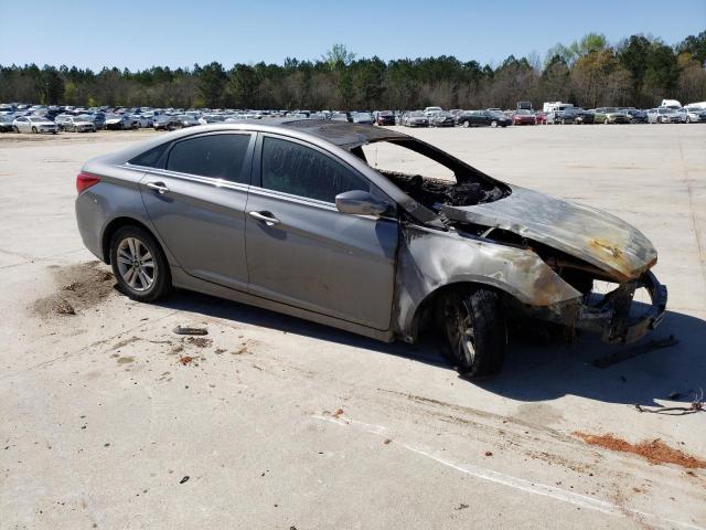 Photo 3 VIN: 5NPEB4AC9DH618409 - HYUNDAI SONATA GLS 