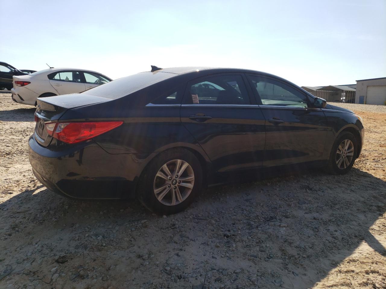 Photo 2 VIN: 5NPEB4AC9DH633489 - HYUNDAI SONATA 