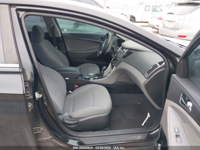 Photo 4 VIN: 5NPEB4AC9DH637459 - HYUNDAI SONATA 