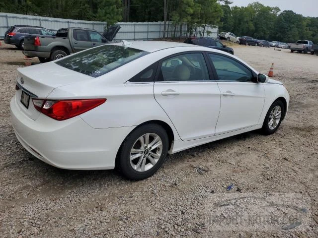 Photo 2 VIN: 5NPEB4AC9DH640300 - HYUNDAI SONATA 