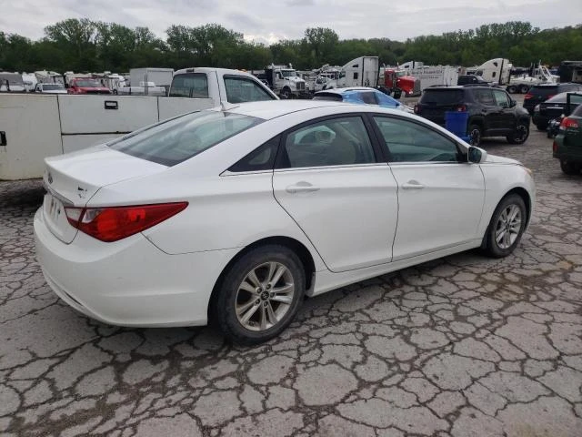 Photo 2 VIN: 5NPEB4AC9DH644198 - HYUNDAI SONATA GLS 