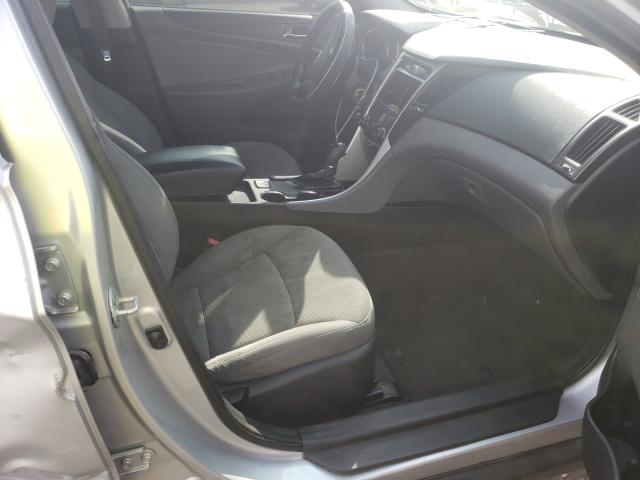 Photo 4 VIN: 5NPEB4AC9DH662913 - HYUNDAI SONATA GLS 