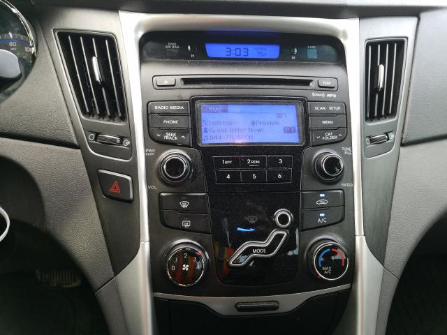 Photo 8 VIN: 5NPEB4AC9DH664810 - HYUNDAI SONATA GLS 