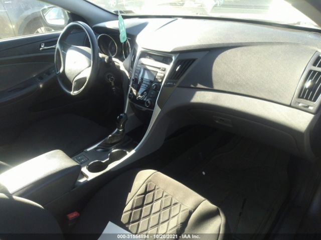 Photo 4 VIN: 5NPEB4AC9DH666475 - HYUNDAI SONATA 