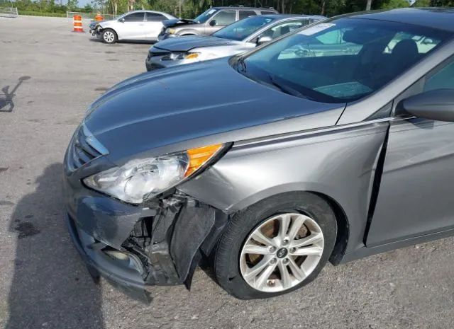 Photo 5 VIN: 5NPEB4AC9DH681378 - HYUNDAI SONATA 